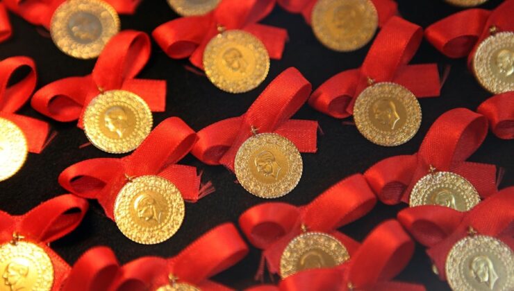 Sert düşüş sonrası panik başladı! Altınını bozduran parasını oraya yatırmaya başladı