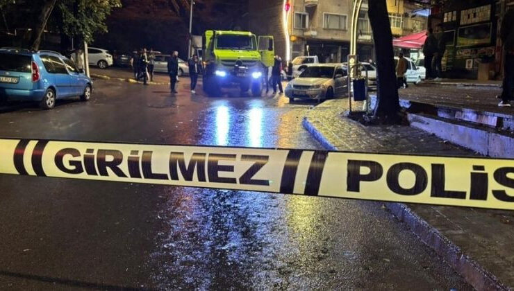 Sokak ortasında kan donduran cinayet… Jiletle çevreye rahatsızlık veren şahıs silahla vuruldu