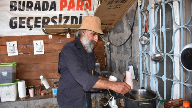 Tabeladaki yazıyı gören geliyor! Resmen bedava veriyor | ‘Böyle bir yeri Türkiye’nin başka hiçbir yerinde görmedim’