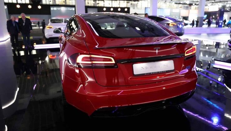 Tesla kaldırmıştı, sürücülerin isyanı sonuç verdi: Geri geliyor