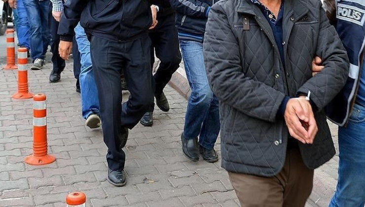 Ünlü turizmcilere kara para gözaltısı