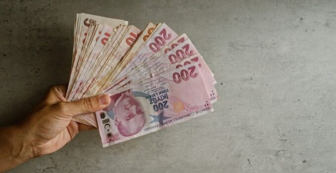 750 bin TL'nin 32 günlük getirisi asgari ücreti solladı: Mevduat faizlerinde yeni zirve