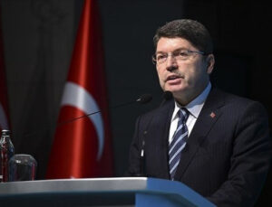 Adalet Bakanı Tunç: Yangınla ilgili 11 şüpheli gözaltına alındı