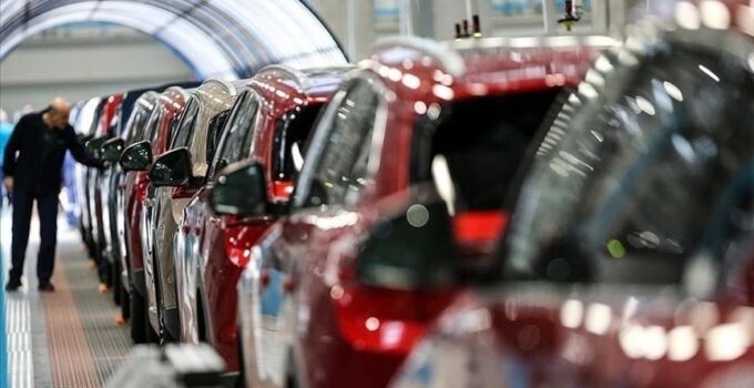 Alman otomotiv devi 2 bin 300 kişiyi işten çıkarıyor! Üretimi başka ülkeye taşıyor