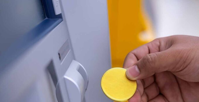 Altın ATM'si geldi: 30 dakikada eritip hesaba para yatırıyor