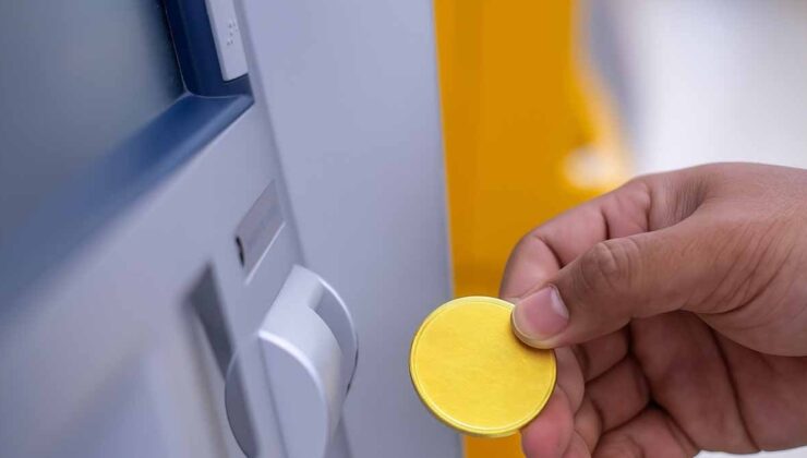 Altın ATM'si geldi: 30 dakikada eritip hesaba para yatırıyor