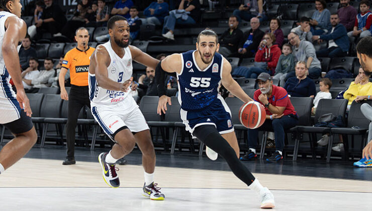 Anadolu Efes, Bahçeşehir Koleji’ne mağlup oldu!