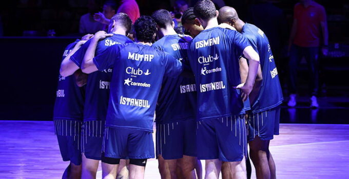 Anadolu Efes’te Barcelona maçı öncesi 6 eksik!