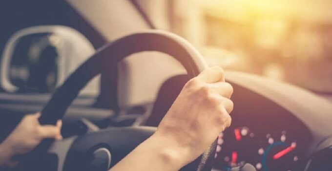 Aracınızı daha çabuk park etmenize yardımcı olan düğme: Kimse bilmiyor