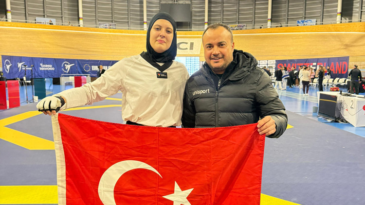 Aydınlı taekwondocu Avrupa şampiyonu oldu!