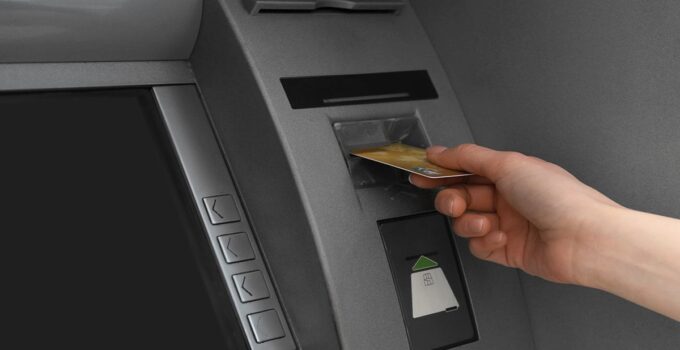 Banka ATM’lerine gittiğinizde bunu görürseniz sakın dokunmayın