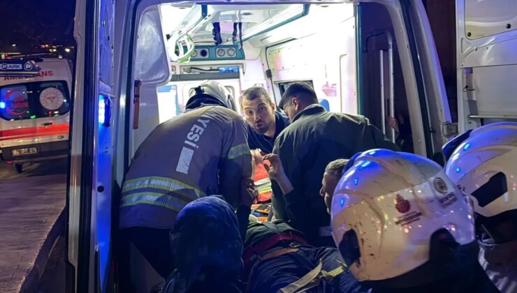 Beşiktaş’ta metro inşaatında iskele çöktü