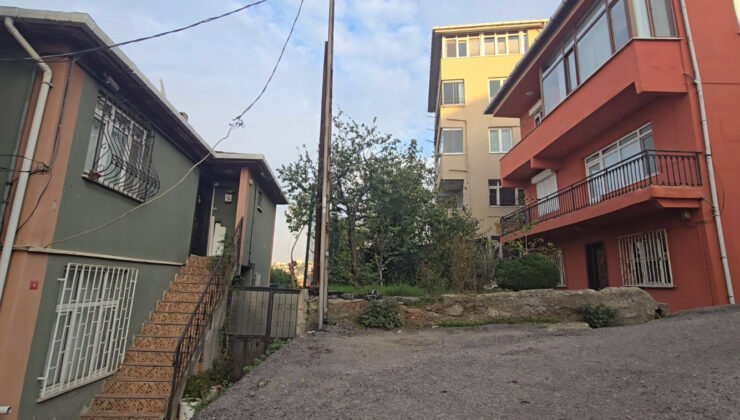 Beykoz’da duvarlarında çatlak oluşan 2 bina tahliye edildi