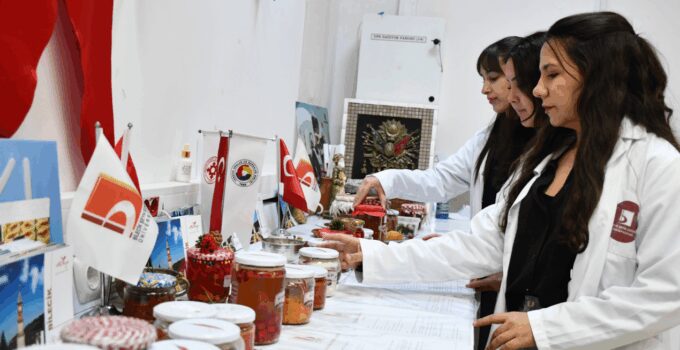 Biberden 30 farklı ürün geliştirildi: Acı çikolata, kurabiye, reçel, ekmek…