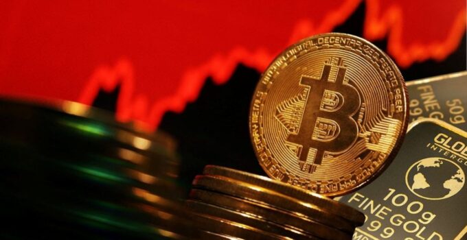 Bitcoin 6,5 ayın dip seviyesinden döndü