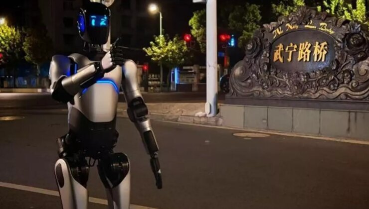 Çin’in insansı robotu A2, yürüyüş rekoru kırdı