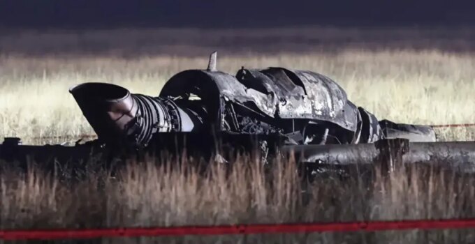 Düşen kargo uçağının kara kutusu bulundu