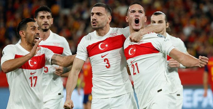 Farioli’den İspanya’yı yıkan Deniz Gül’e övgü dolu sözler: İnanılmaz bir yeteneğe sahip