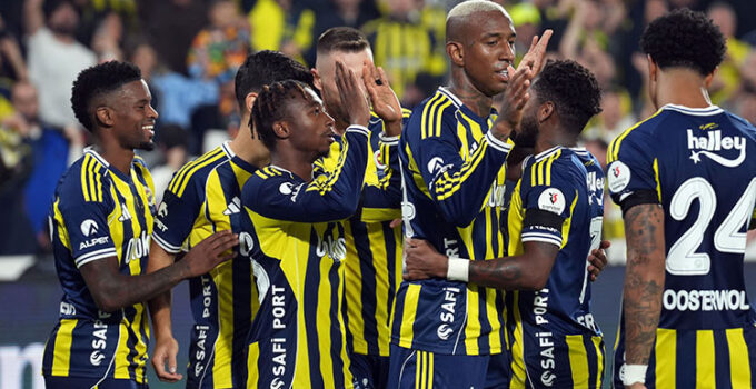 Fenerbahçe’de Rizespor maçı öncesi 2 eksik!