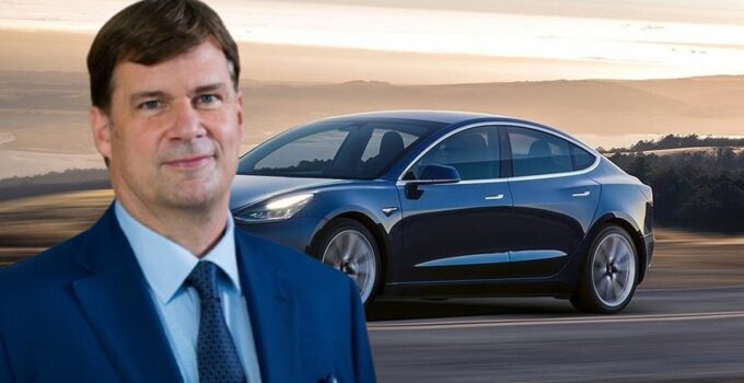 Ford CEO’sundan çarpıcı itiraf: Tesla’yı parçaladığımızda şok olduk