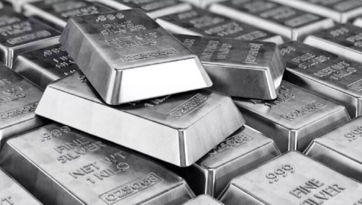 Gümüş 3 haftanın zirvesinde