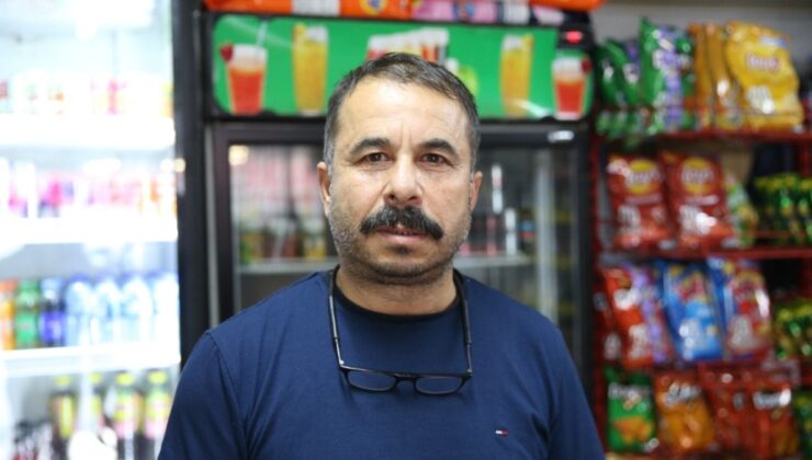 Hatay'da bir hayırsever mahallelinin markete borcunu ödedi
