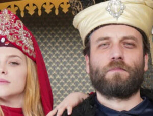 Hayal Köseoğlu ve Nezir Çınarlı’dan Osmanlı konseptli aşk pozları