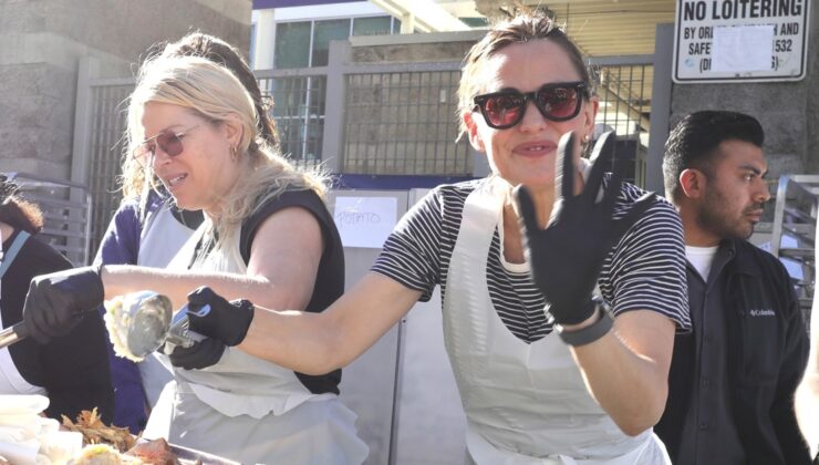 Jennifer Garner yoksullara yemek dağıttı