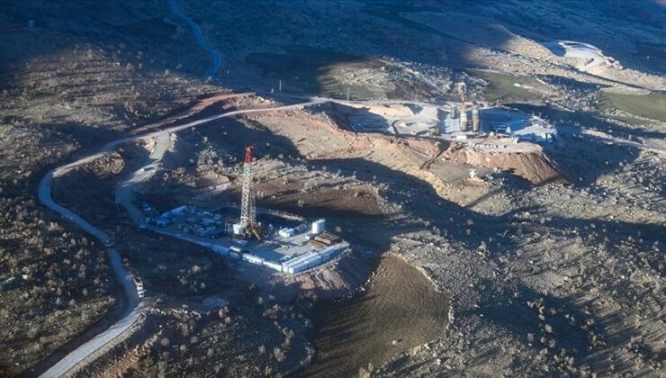 Karadeniz ve Gabar'da gaz aramak için Körfez Ülkelerinde para arıyoruz