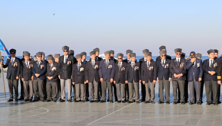 KKTC’nin 42. kuruluş yıl dönümü İzmir’de törenle kutlandı