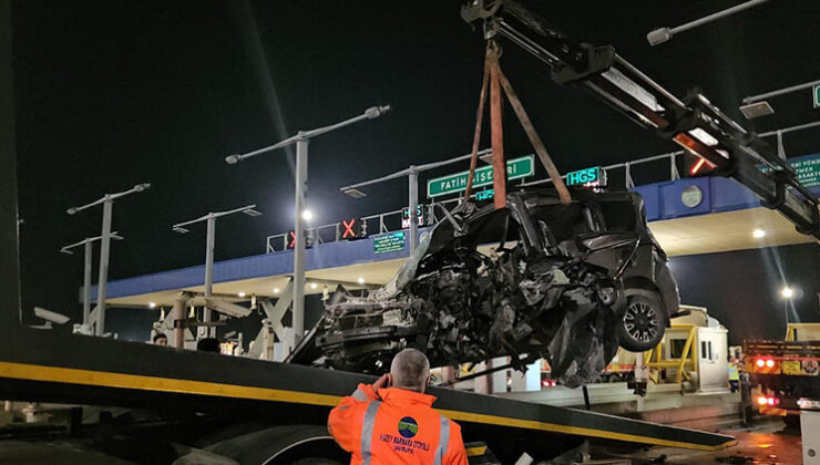 Kuzey Marmara Otoyolu’nda otomobil gişeye girdi: 1 ağır yaralı