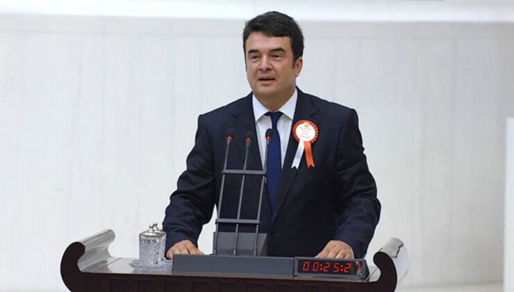 Mahkeme, Metin Lütfi Baydar’ın CHP’den ihracını durdurdu