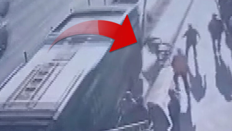 Metrobüs istasyonunda feci olay! Engelli vatandaş hayatını kaybetti: O anlar kamerada