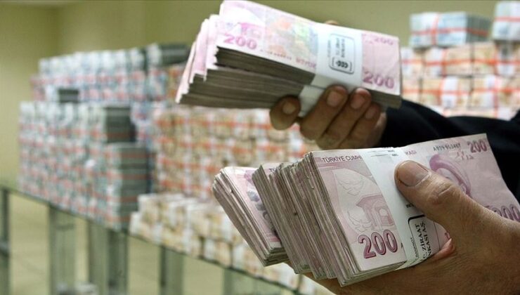 Mevduat inişe geçerken kredi faizleri çıkışta