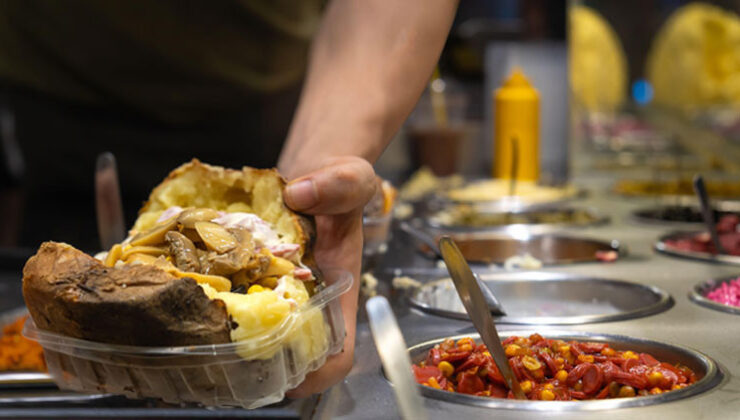 Midye ve kumpir faciası anne ile çocuklarını hayattan koparmıştı… Bu gıdalar nasıl ölümcül hale gelebiliyor? Uzman isim anlattı: Kalıcı hasarlara da neden…