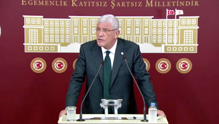 Müsavat Dervişoğlu şehit öğretmenleri andı