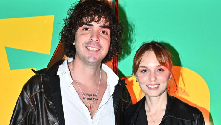 Nilperi Şahinkaya: Bizimkisi mahalle aşkı