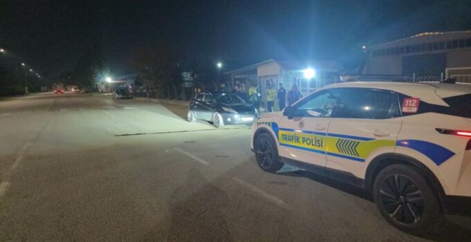 Otomobille skuter çarpıştı: 1 ağır yaralı