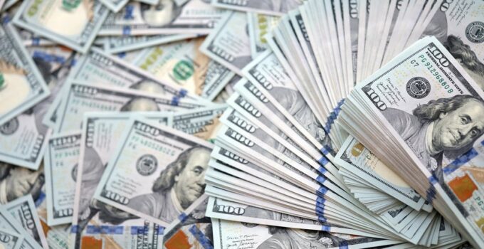 Özel sektörün yurt dışı kredi borcu 206,2 milyar dolara yükseldi