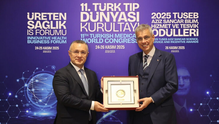 Sağlık Bakanı Memişoğlu, 11. Türk Tıp Dünyası Kurultayı’nda mevkidaşları ile görüştü