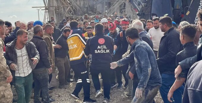 Şanlıurfa’da inşaatta göçük! 2 işçi hayatını kaybetti, 3 işçi yaralandı