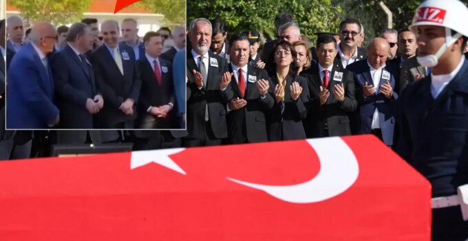 Şehit tabutunun başında gülen başkanın oğlundan skandal paylaşım