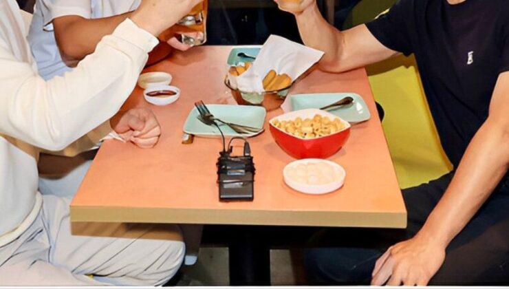 Süper zengin 3 patronun sipariş ettiği ucuz yiyeceklere bakan bir daha baktı