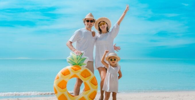 Tatilsepeti el değiştiriyor