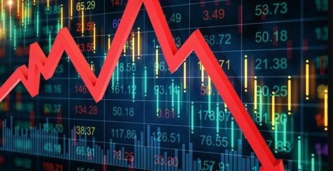 Ukrayna, Rusya'nın en büyük ikinci petrol deposunu vurdu! Akaryakıt fiyatları uçtu
