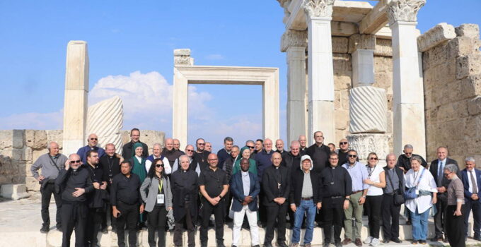 Vatikan heyeti, Papa’nın ziyareti öncesi Denizli’ye geldi