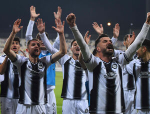 Altay evinde 3’te 3 peşinde