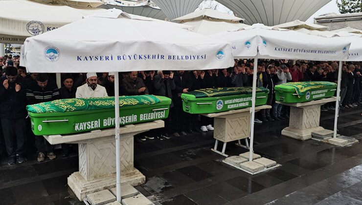 Anne ve iki çocuğu yan yana son yolculuğuna uğurlandı