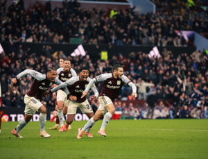 Arsenal, Aston Villa deplasmanında son dakikada mağlup!