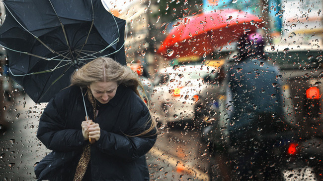 Bu gece başlıyor: Gök gürültülü kuvvetli sağanak geliyor | Meteoroloji’den sağanak, buzlanma ve don uyarısı: 43 ilde yağış bekleniyor